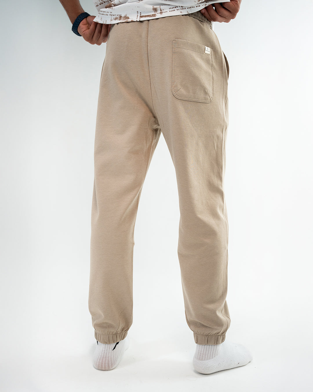 MEN’S BEIGE JOGGER PANTS WITH DRAWSTRING WAIST